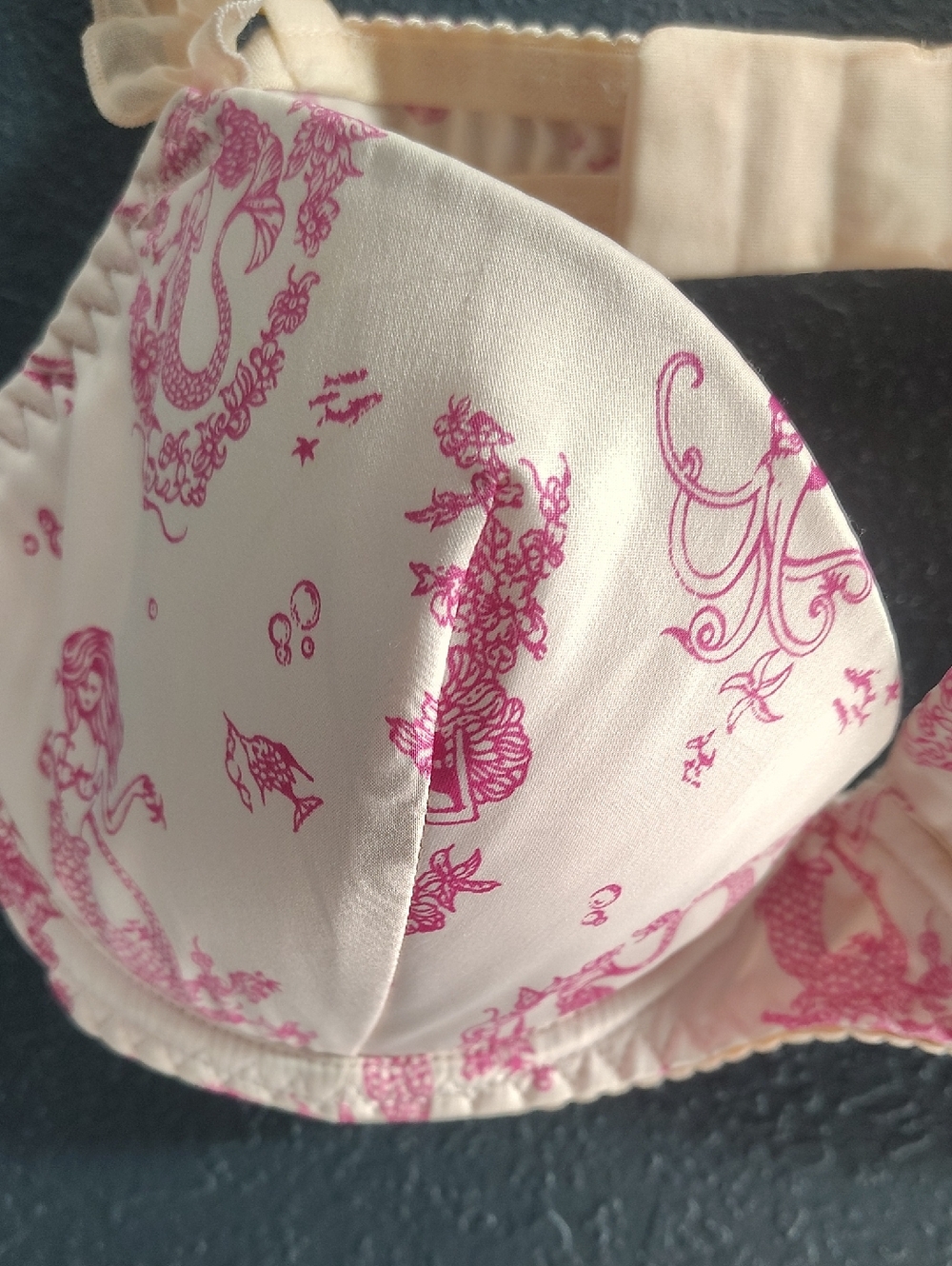 Victoria Secret's Sexy Little Things Y2k Mermaid Pink Peach Bra - Picture 4 of 11